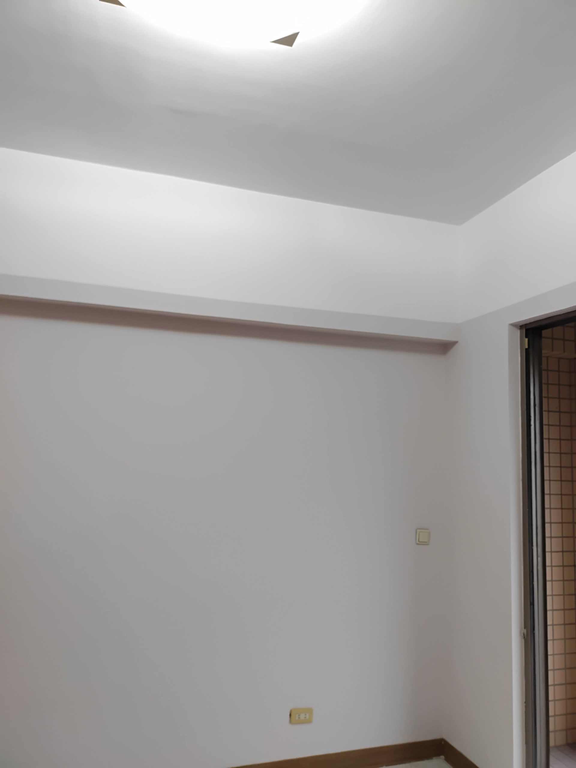 國彬企業有限公司 cover image