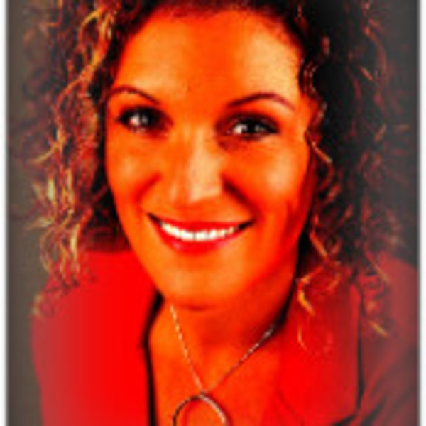 Avatar of Juli Mazi.