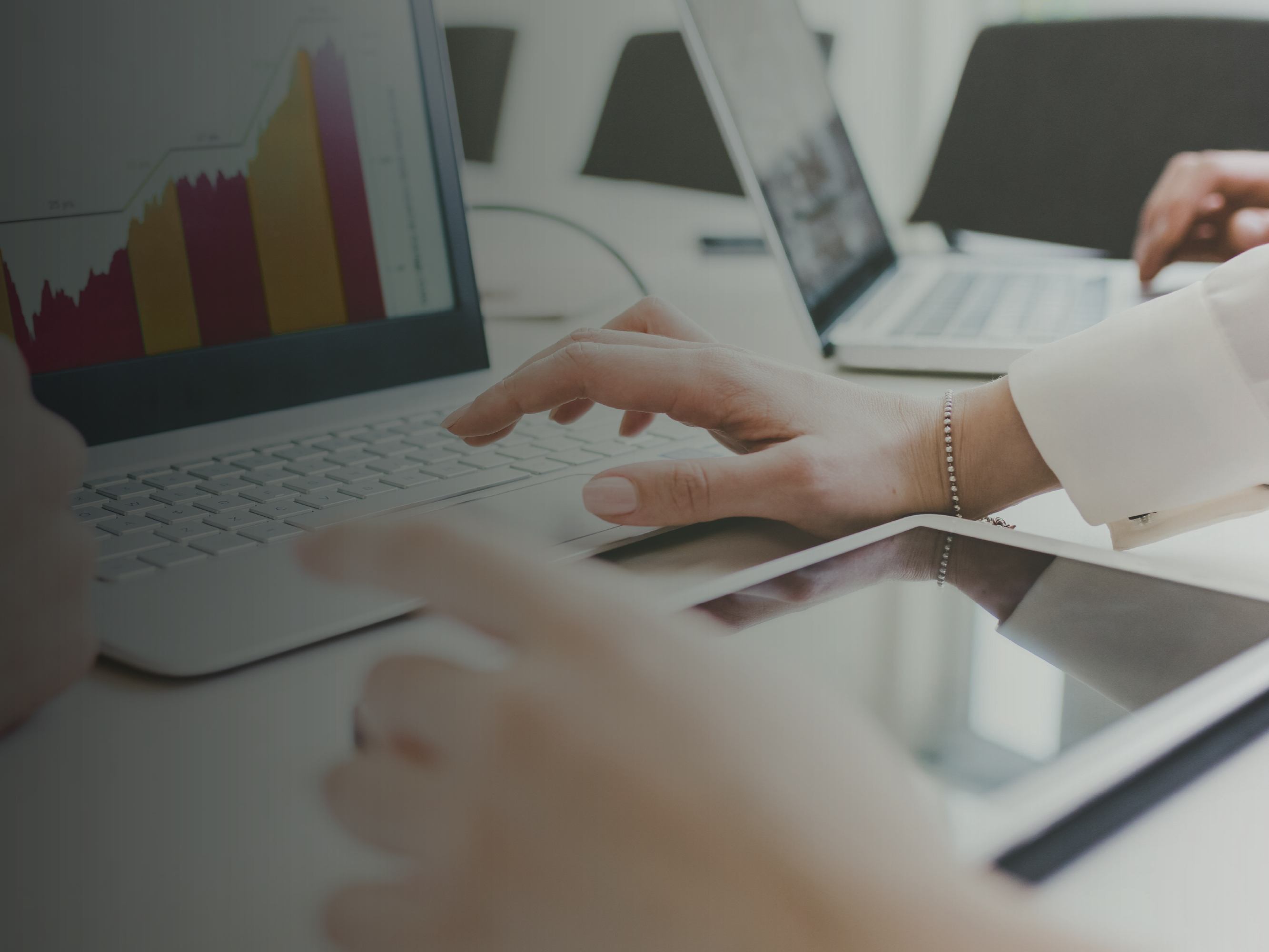 Cover of Thriving in Law School Amid Economic Challenges.