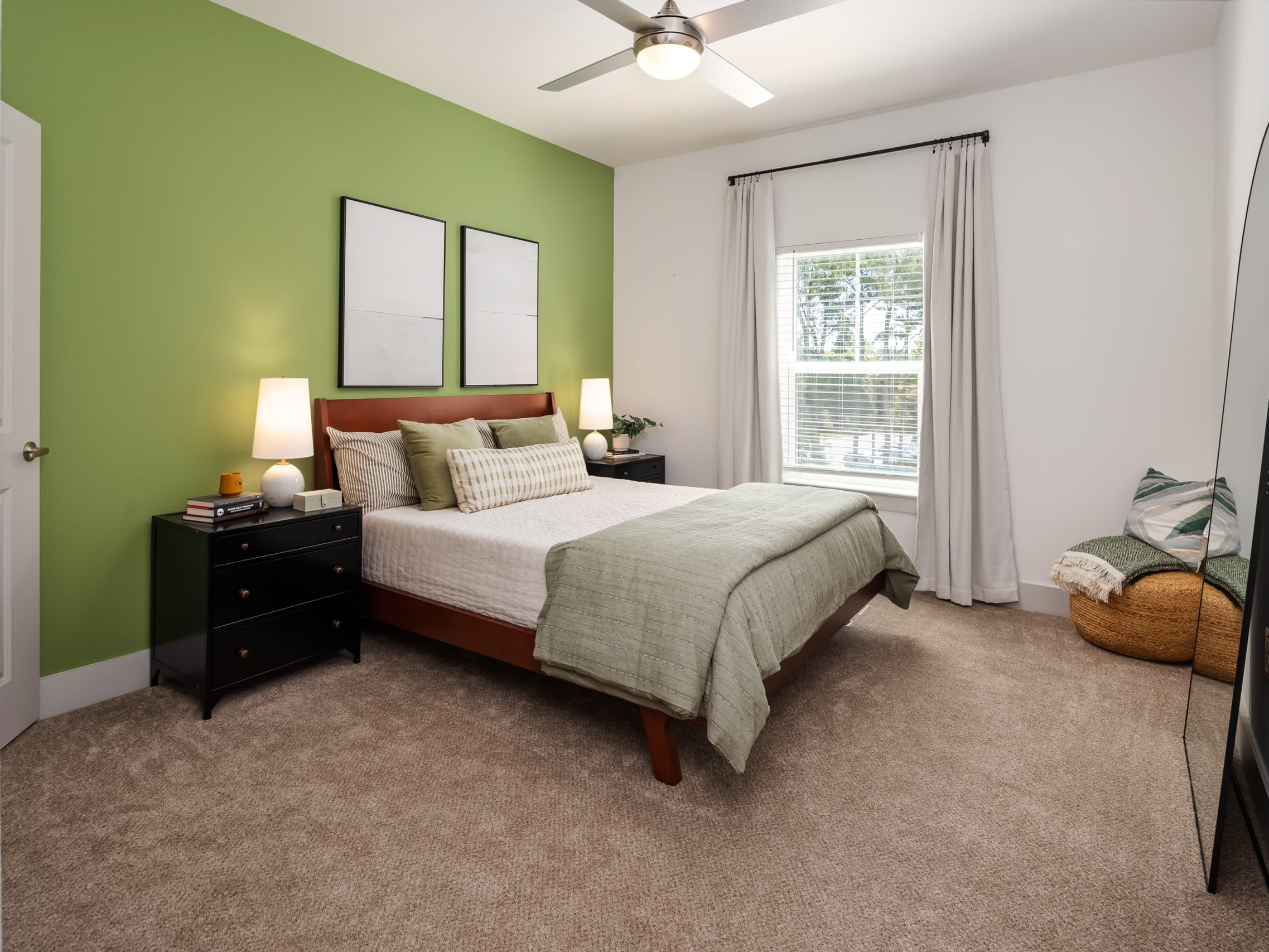 Cover of Homes Built for Modern Living.